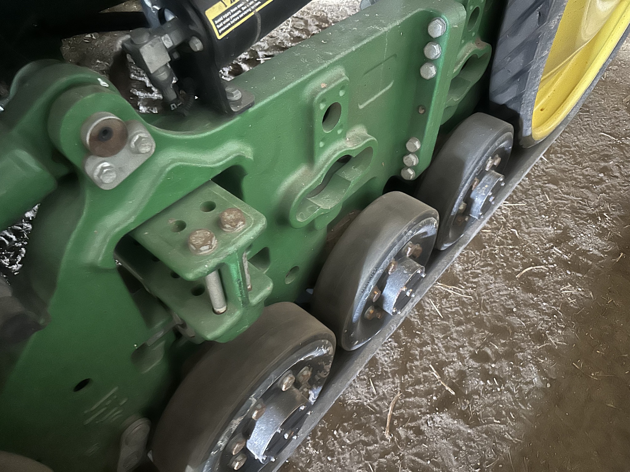 2015 John Deere 8320RT Image 9