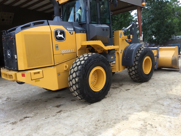 Photo of a 2023 John Deere 544 P