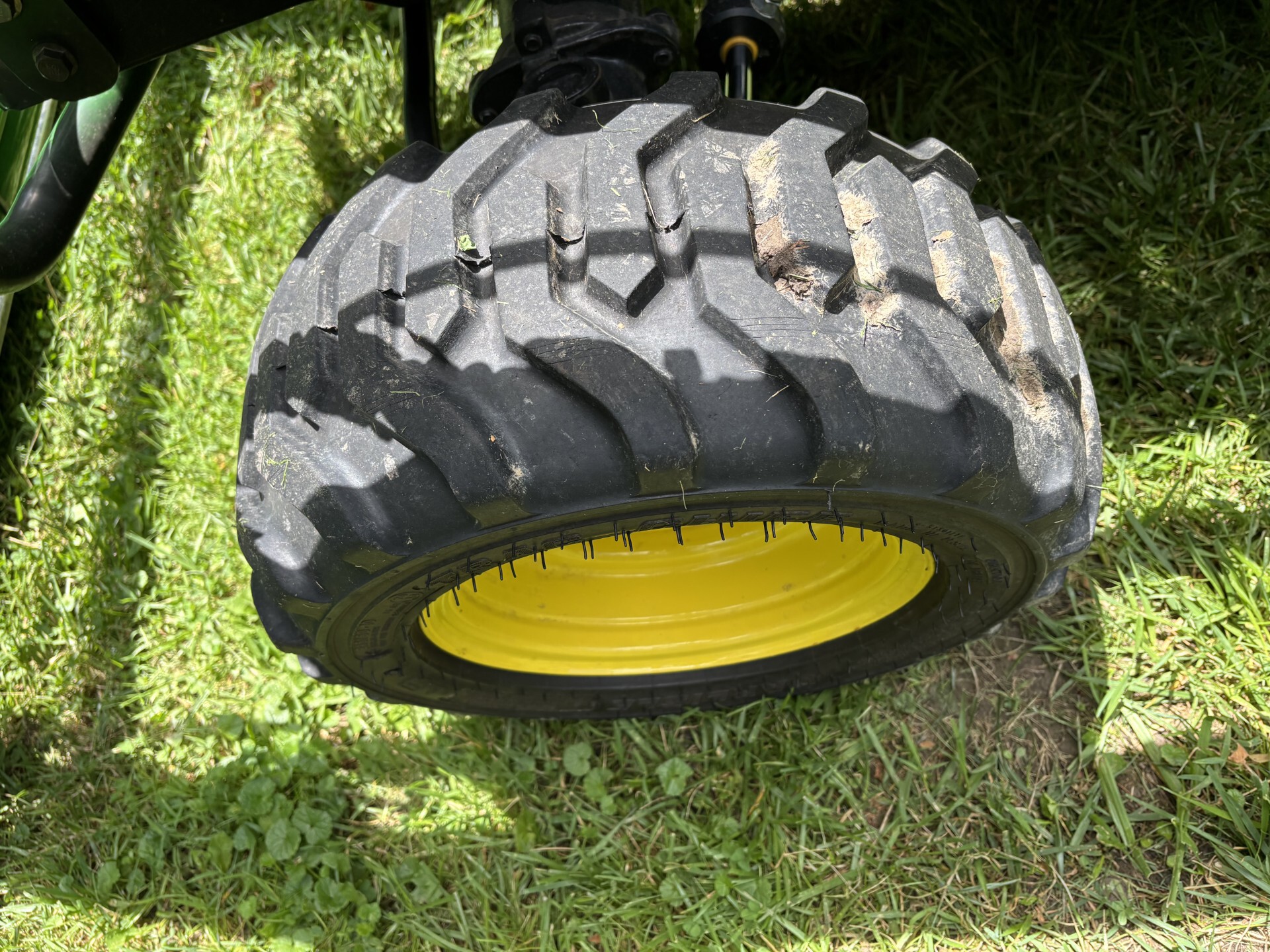 Used 2023 John Deere 1025R Compact Utility Tractors at Koenig Equipment in Germantown, OH - PhotoXL8