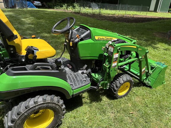 Used 2023 John Deere 1025R Compact Utility Tractors at Koenig Equipment in Germantown, OH - Photo7