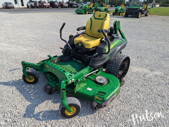Photo of 2025 John Deere Z960M
