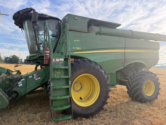 Photo of 2023 John Deere S780