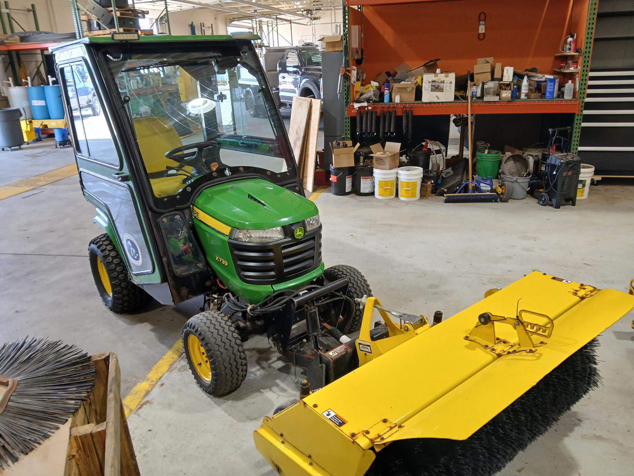 2013 John Deere X739