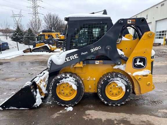 2023 John Deere 318G