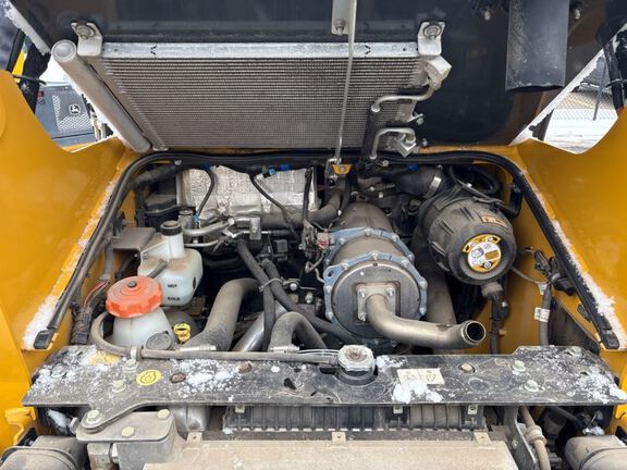 2023 John Deere 318G