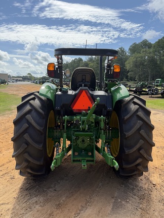 2025 John Deere 5075E-4