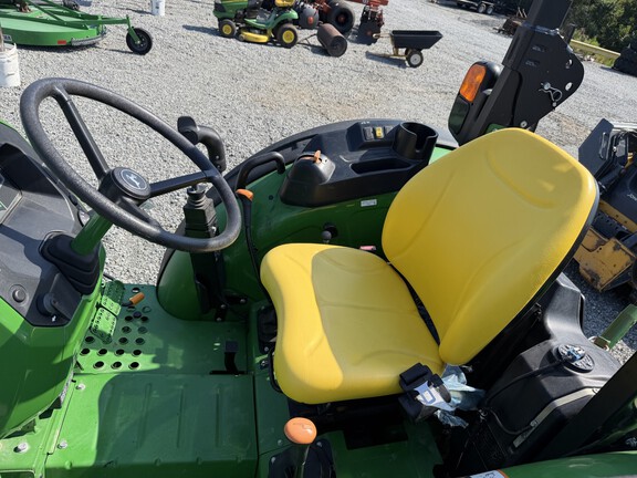 0 John Deere 5050E-3