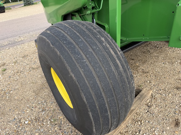 2019 John Deere 560M - Photo13