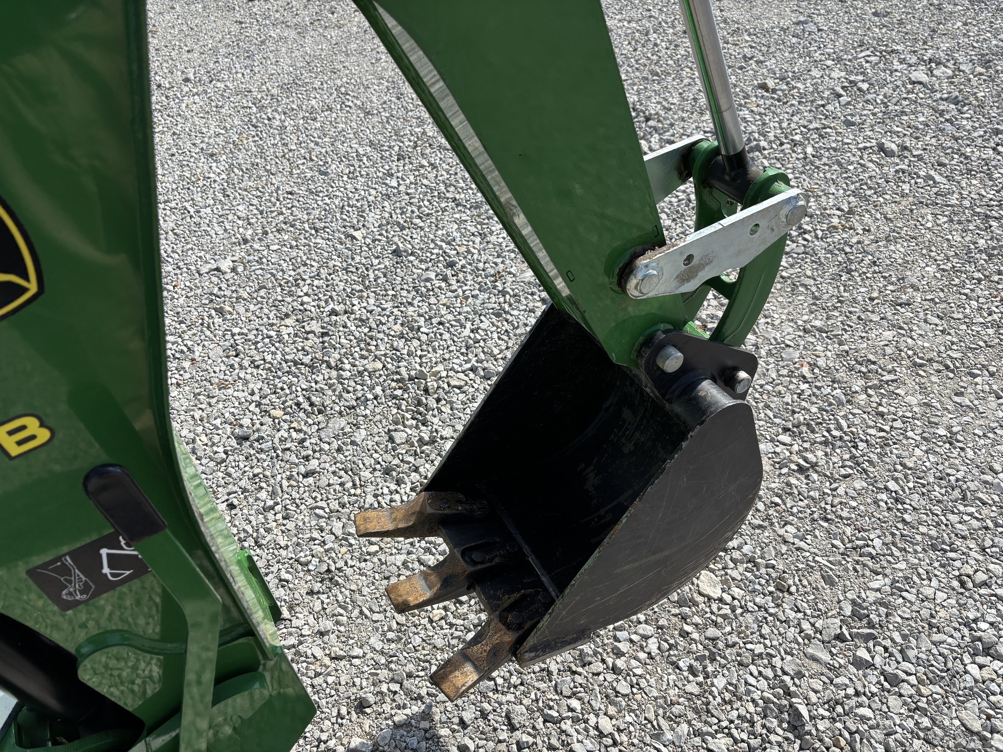 Used 2022 John Deere 1025R Compact Utility Tractors at Koenig Equipment in Richmond, IN - PhotoXL6