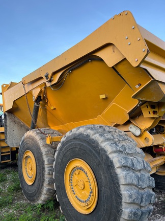 2024 John Deere 410 P