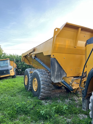 2024 John Deere 410 P