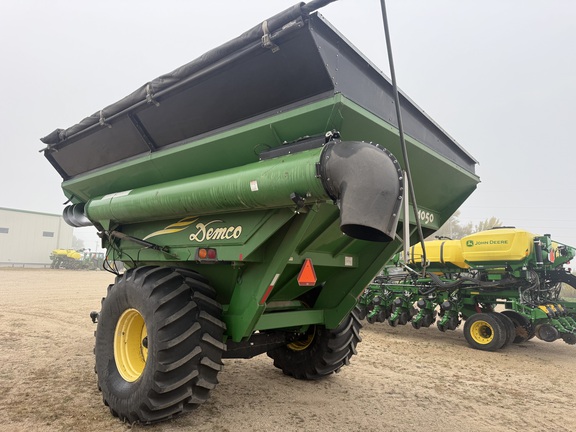 2009 Demco 1050 - Photo3
