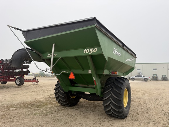 2009 Demco 1050 - Photo4