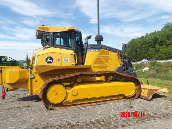 Photo of a 2019 John Deere 950K