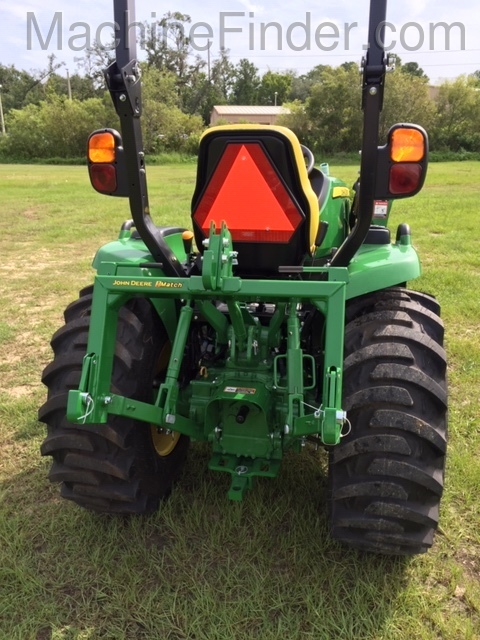 2020 John Deere 3039R Image 8