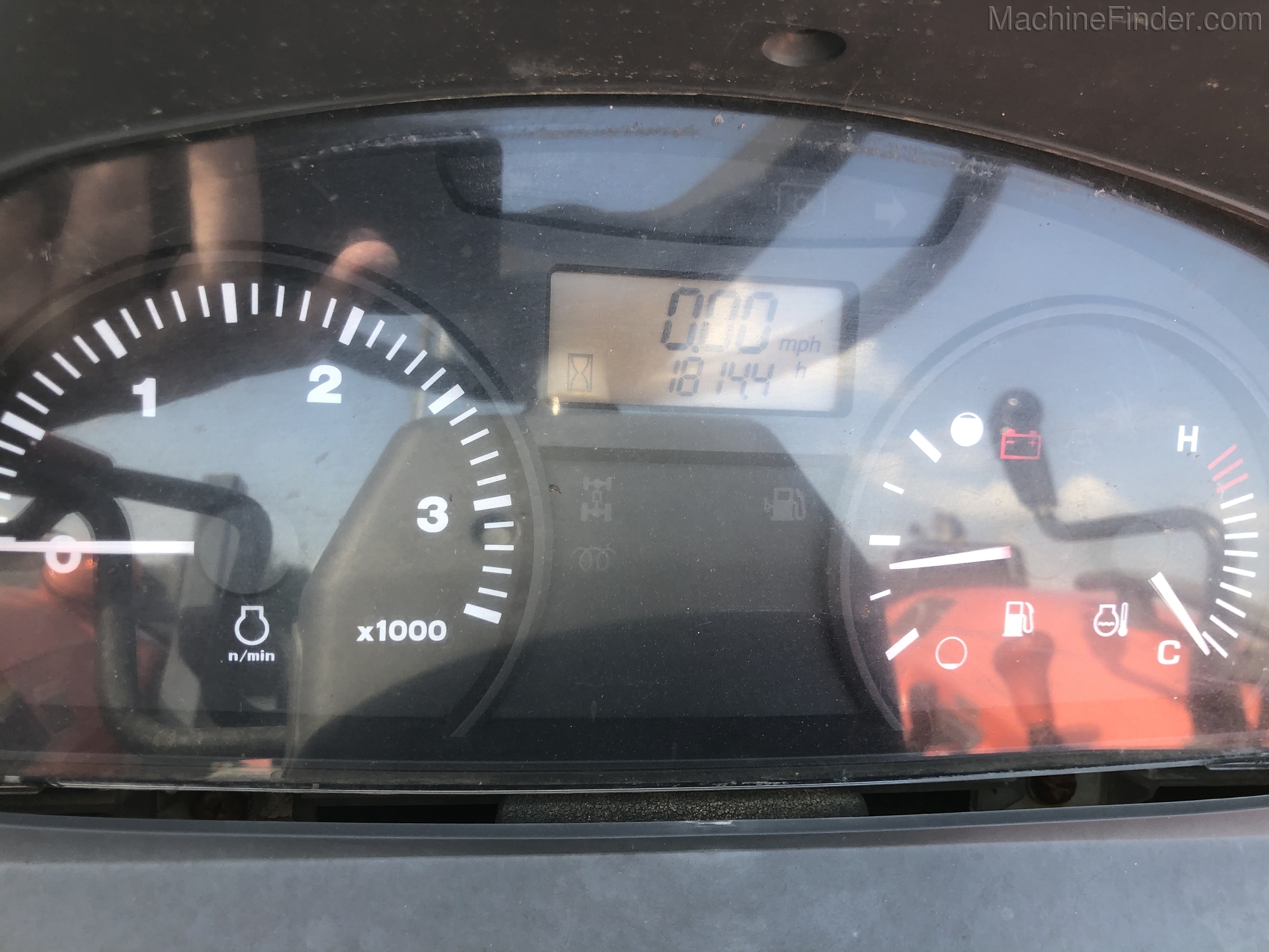 2014 Kubota M7040 Image 6