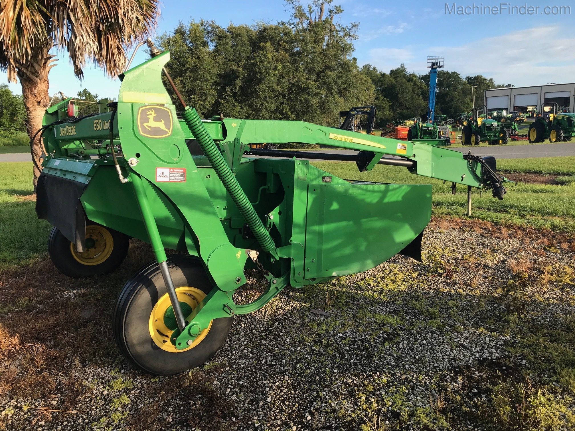 2014 John Deere 630 Image 4