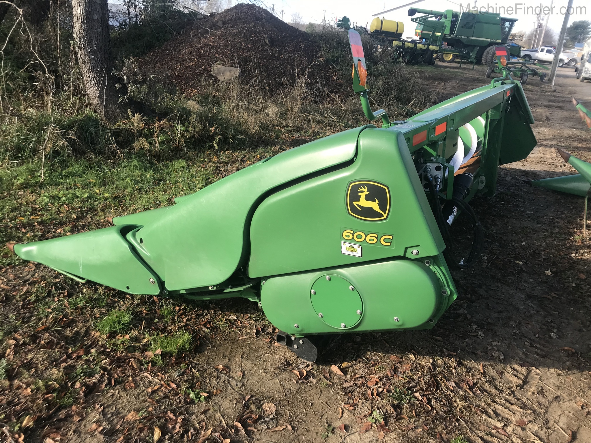 2015 John Deere 606C Image 2