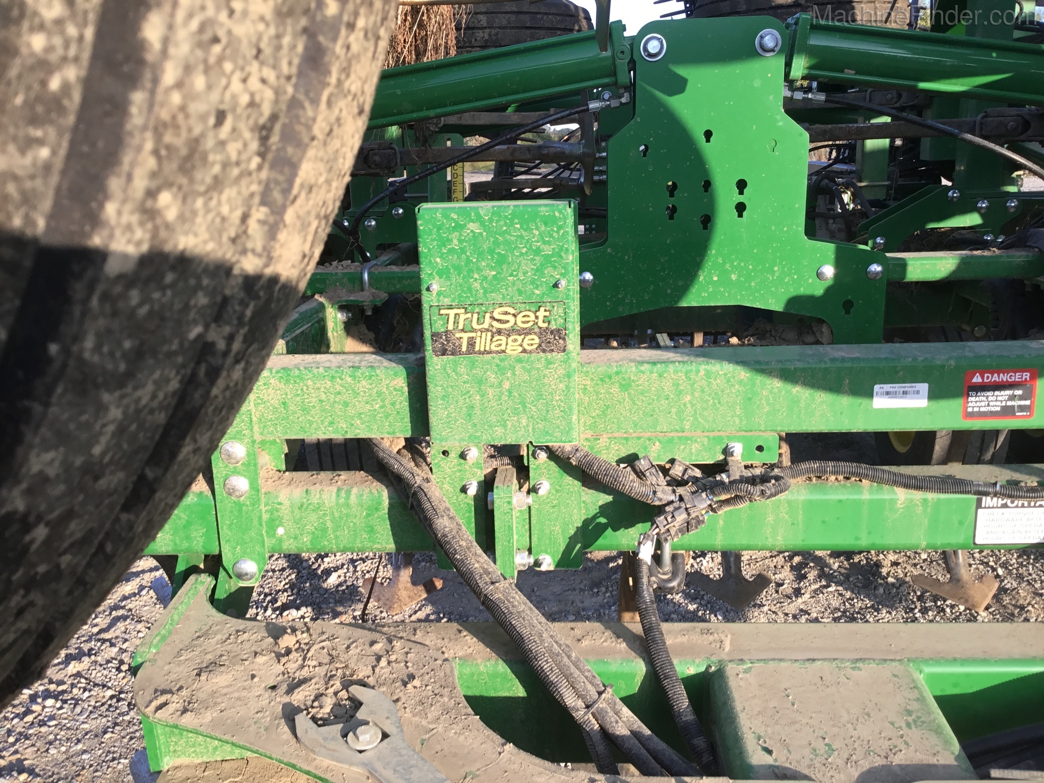 2019 John Deere 2230FH Image 5