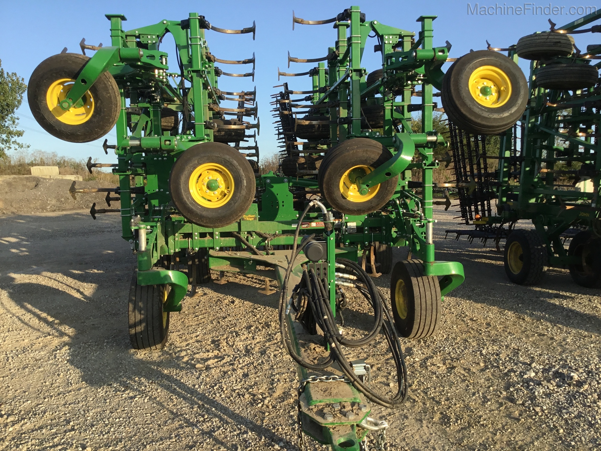 2019 John Deere 2230FH Image 1