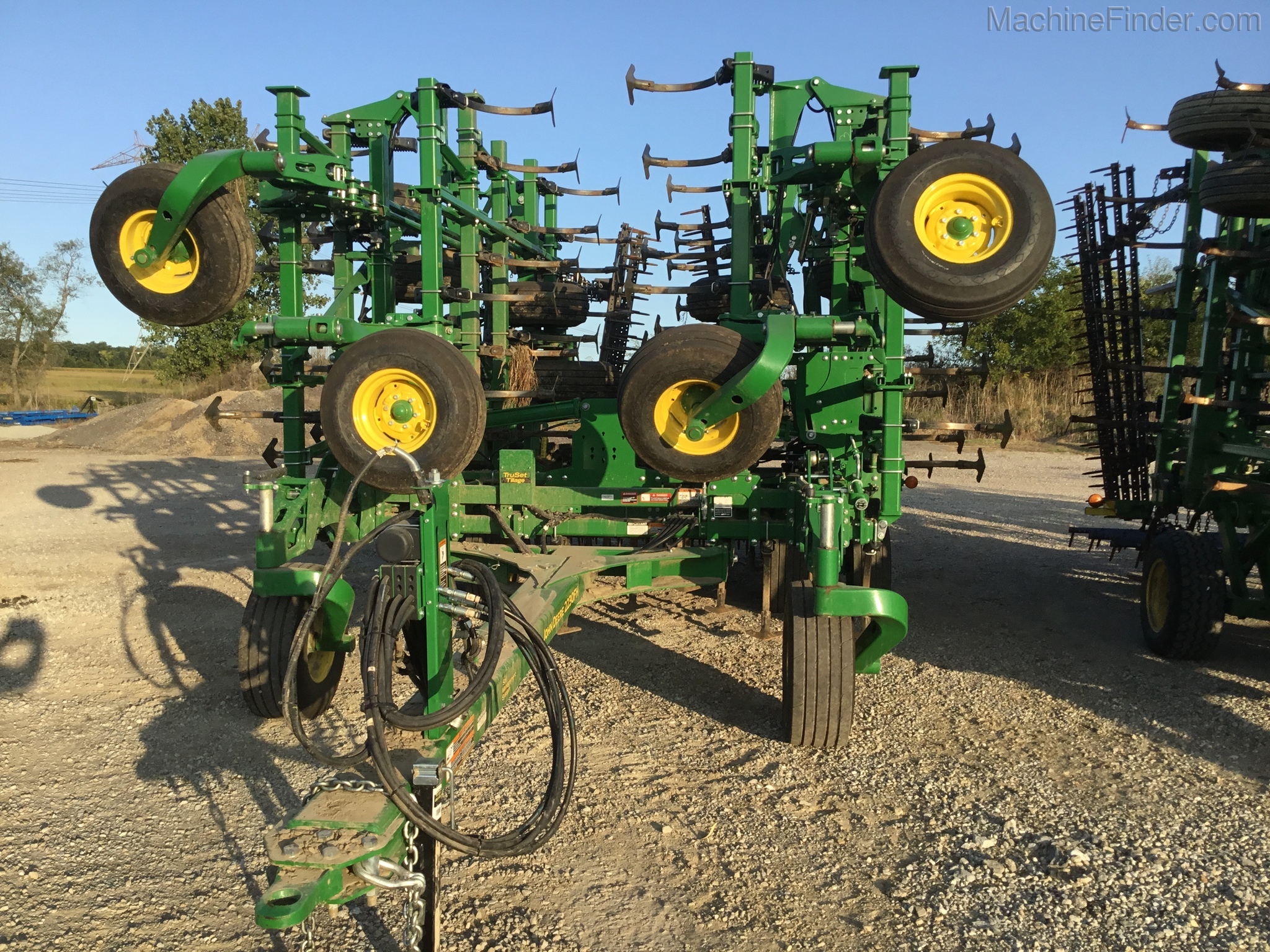 2019 John Deere 2230FH Image 3