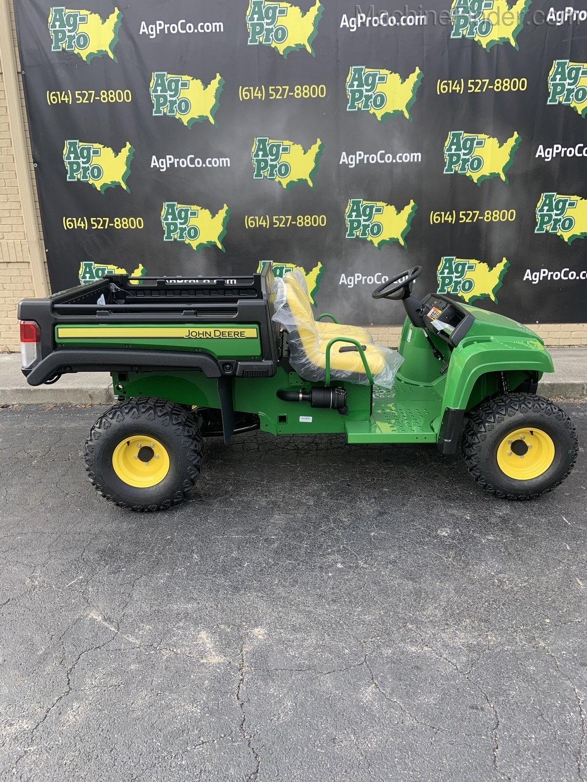 2020 John Deere TX Image 4