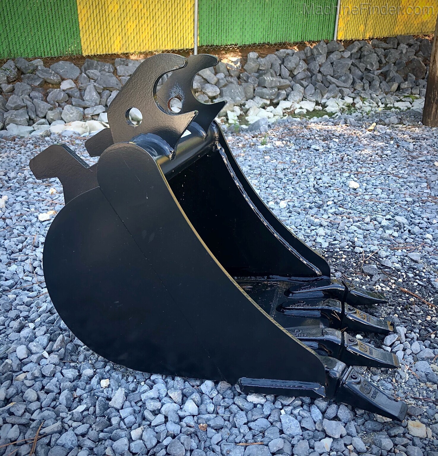 2019 John Deere BYT10963 Image 2