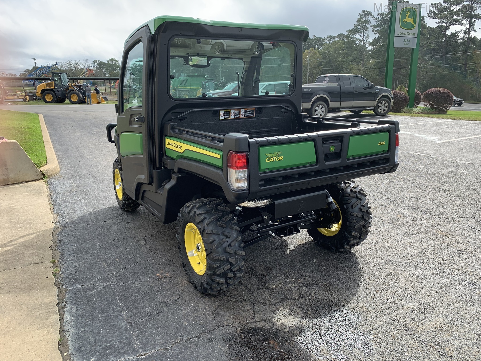 2021 John Deere XUV835R Image 6