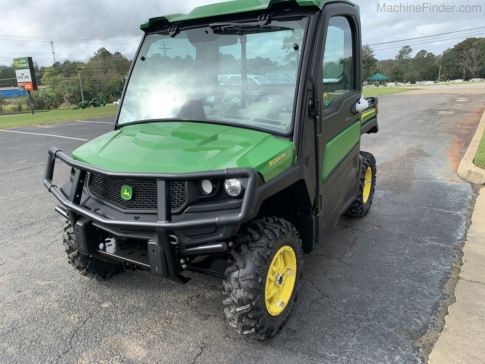 2021 John Deere XUV835R Image 4