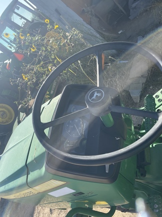 2010 John Deere 5075E Image 4