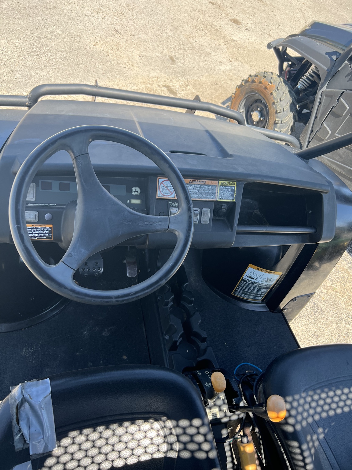 2009 John Deere XUV 620I SE Image 3