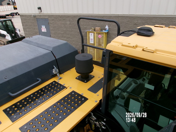2022 John Deere 300GL