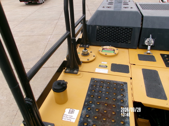 2022 John Deere 300GL