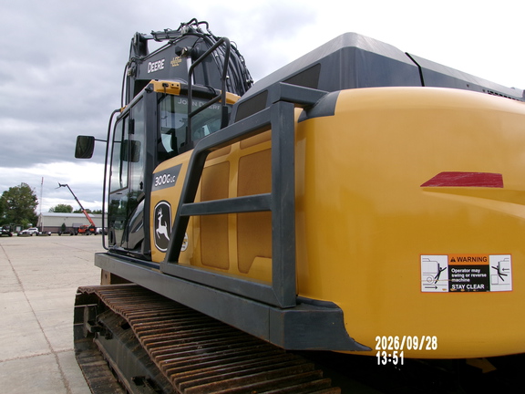 2022 John Deere 300GL