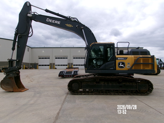 2022 John Deere 300GL
