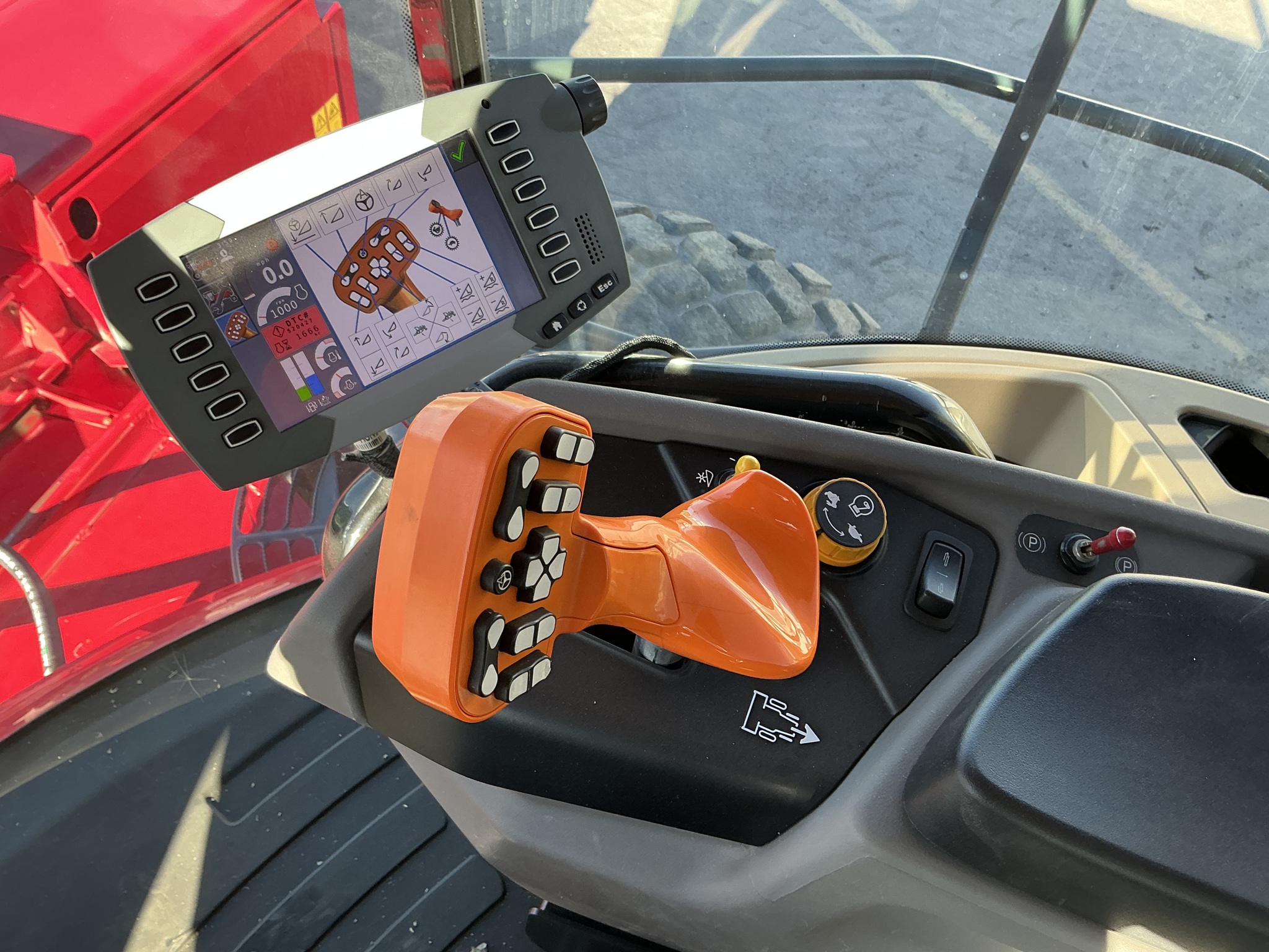 2018 Massey Ferguson WR9980 Image 26