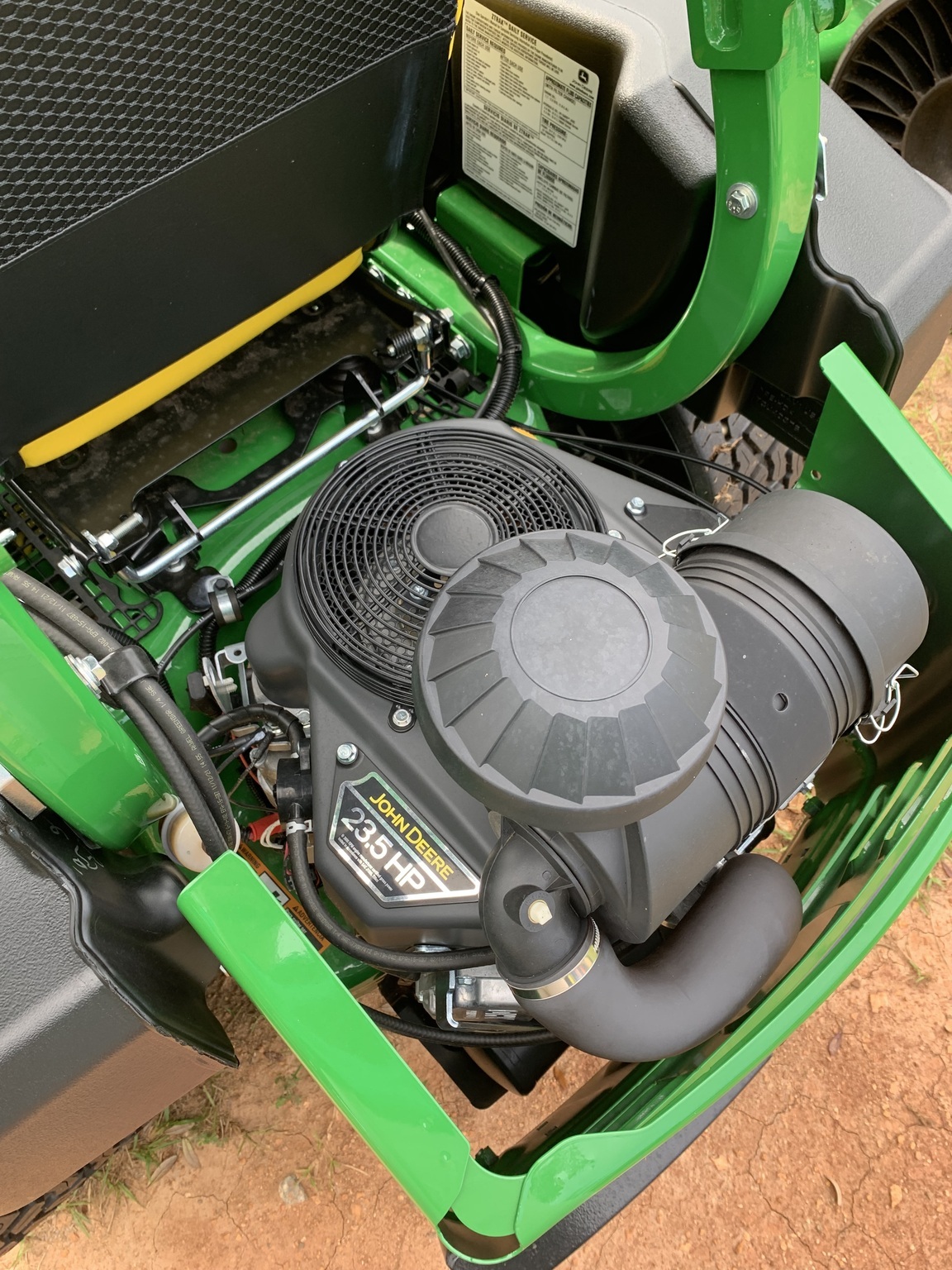 2025 John Deere Z920M Image 5