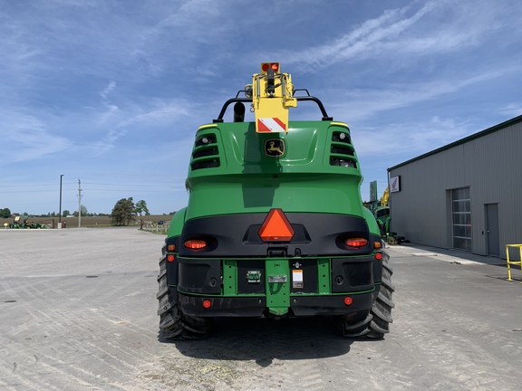 2021 John Deere 8400 thumbnail 4