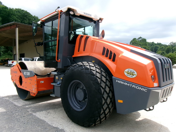 2023 Hamm HC120I