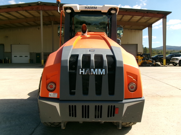 2023 Hamm HC120I