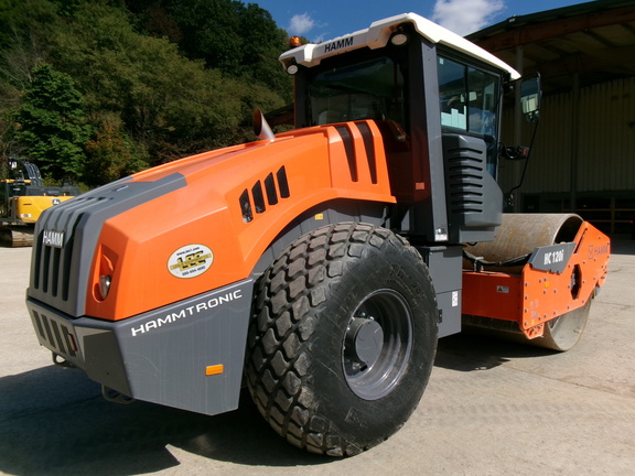 2023 Hamm HC120I
