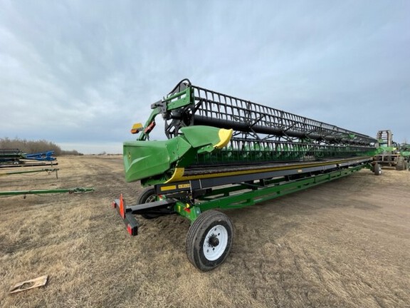 Used 2023 John Deere HD50R Combine Platforms at Horizon Ag & Turf in Falher, AB - Photo3