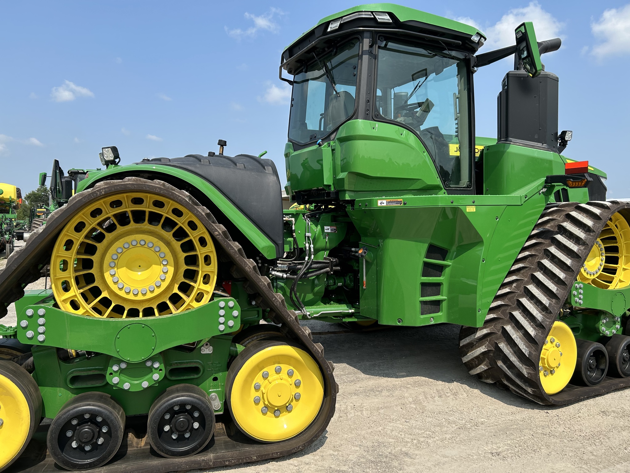  2023 John Deere 9RX 590 at Heritage Tractor in Nevada, MO