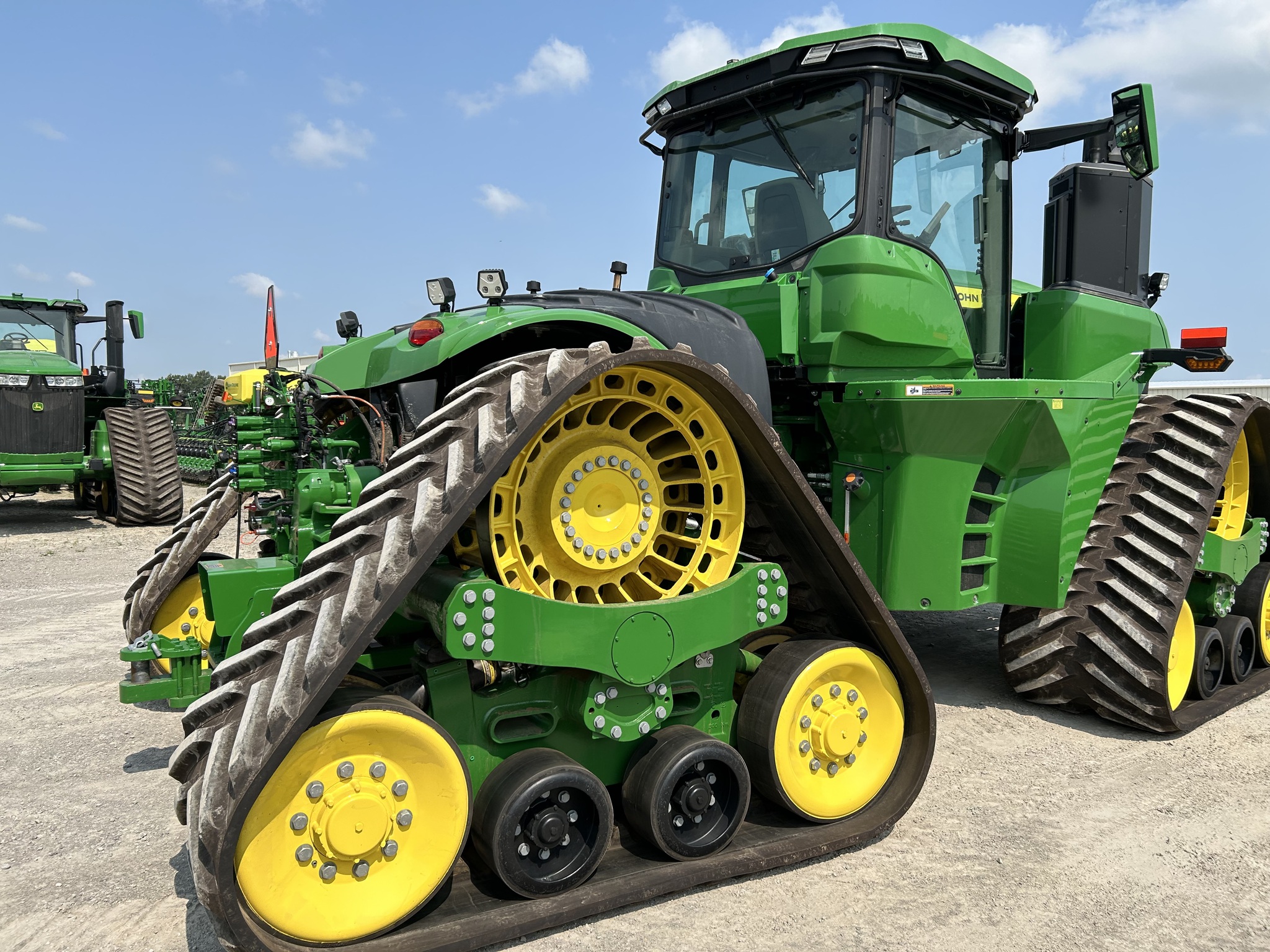  2023 John Deere 9RX 590 at Heritage Tractor in Nevada, MO