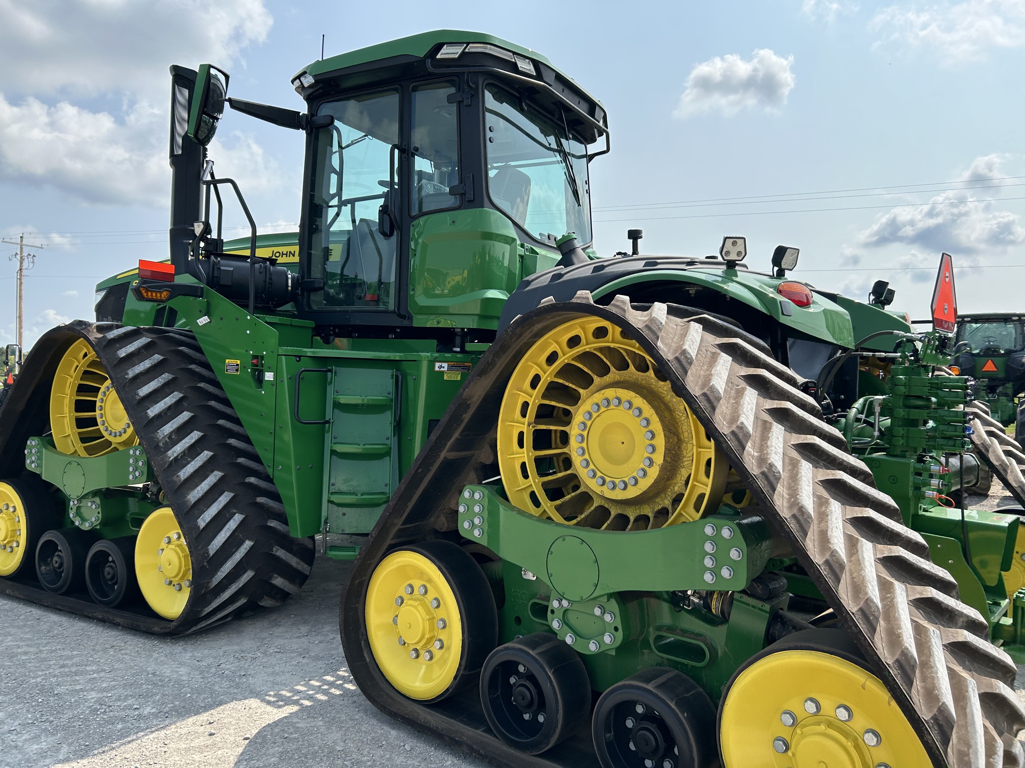  2023 John Deere 9RX 590 at Heritage Tractor in Nevada, MO