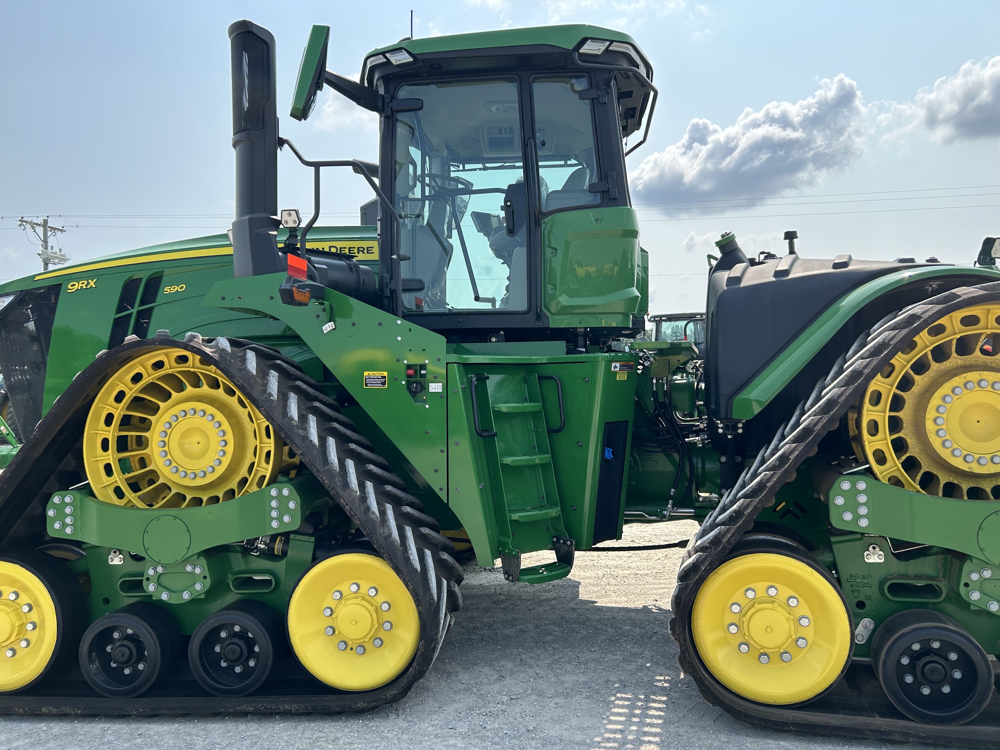  2023 John Deere 9RX 590 at Heritage Tractor in Nevada, MO