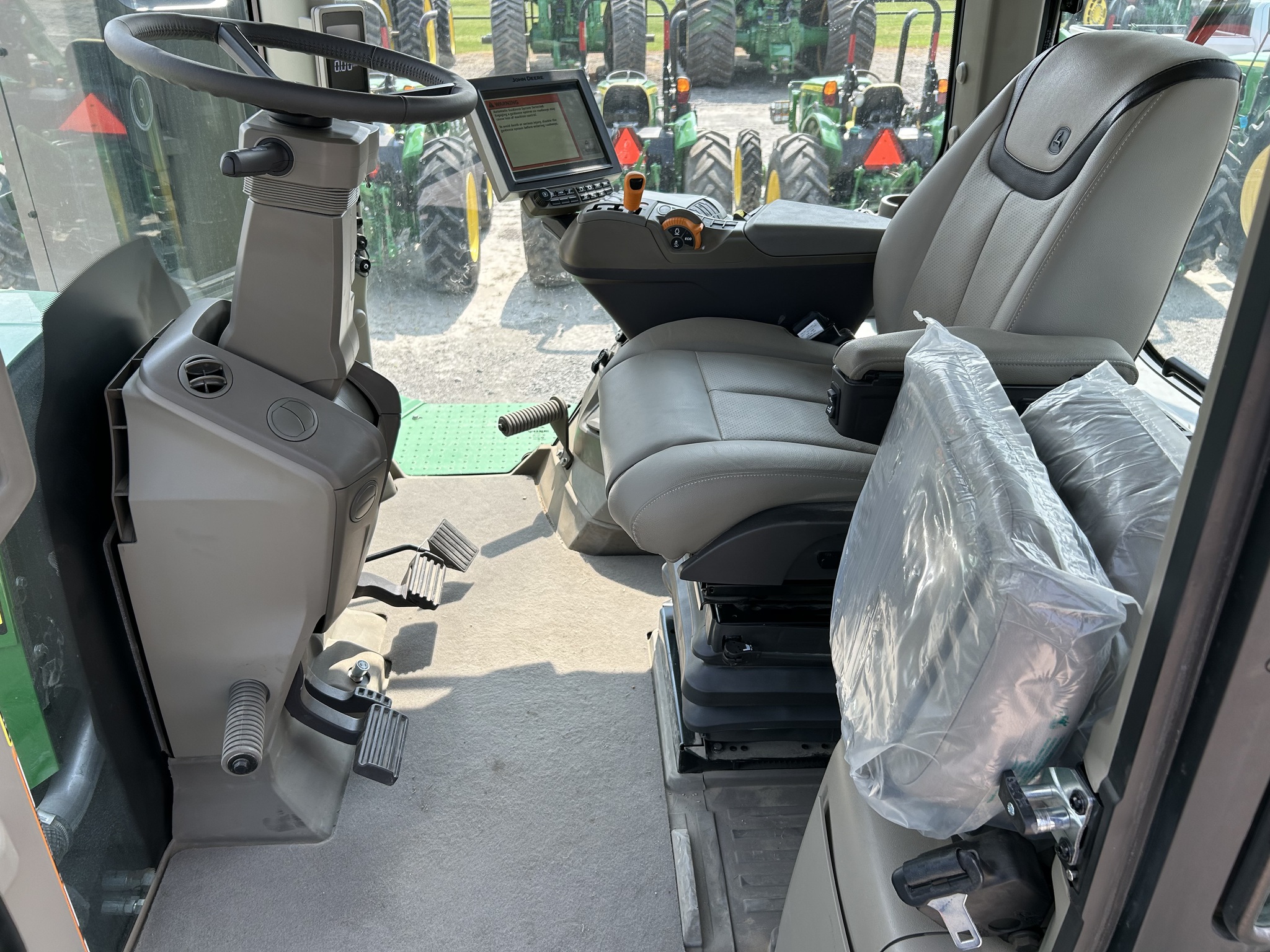  2023 John Deere 9RX 590 at Heritage Tractor in Nevada, MO