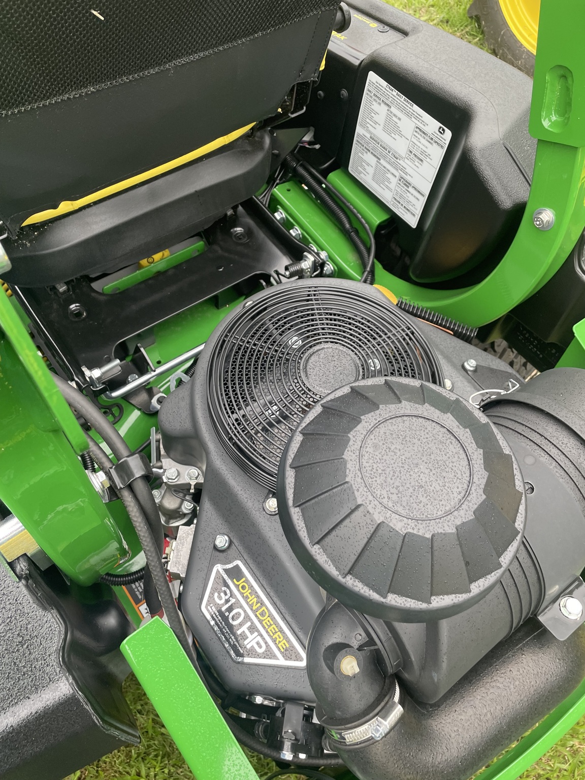 2025 John Deere Z960M Image 3