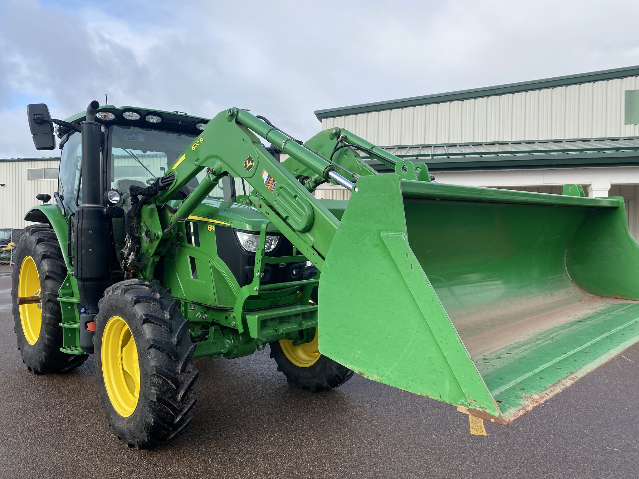 2023 John Deere 6R 130 Image 4