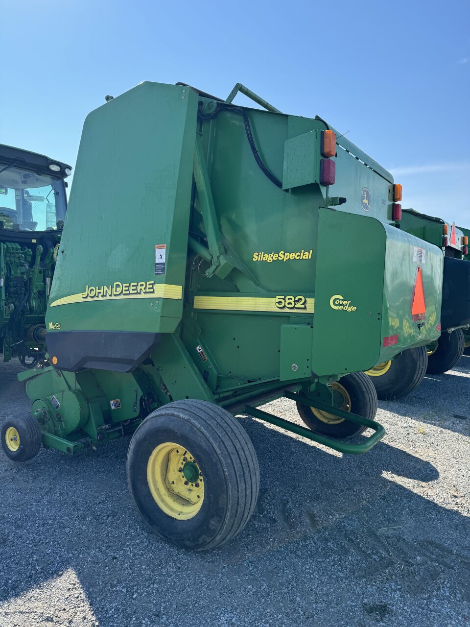 2006 John Deere 582 Silage Special Image 2